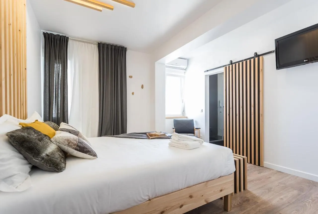 Lisbon Airport Suites 0*,  Portugal